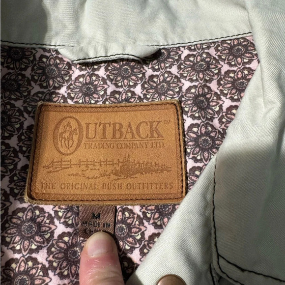Outback Trading Co. 100% Cotton Vest Off White  Pink/Brown Lining Size Medium - Picture 2 of 11